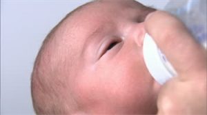 آیا رفلاکس نوزاد می تواند ناشی از یک مشکل جدی باشد