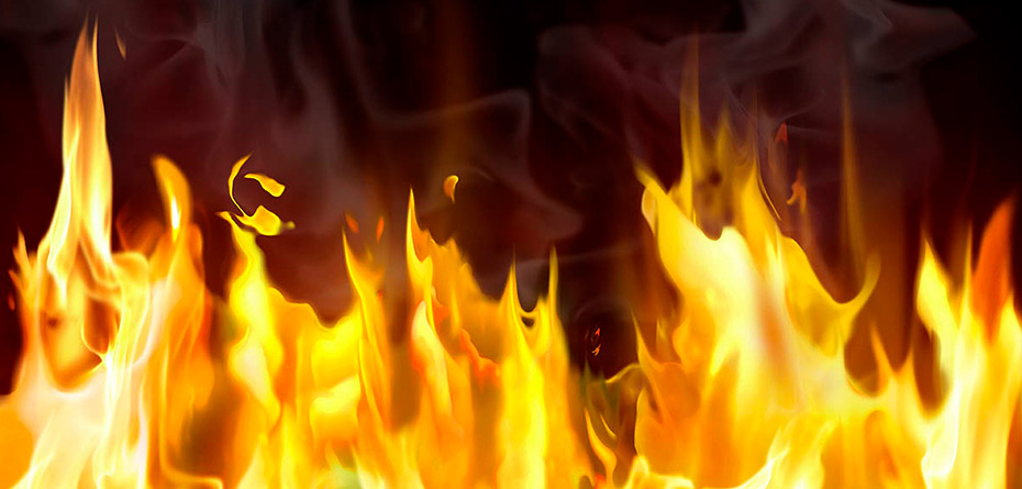 به آتش کشیده شدن نوزاد آمریکایی توسط مادرش