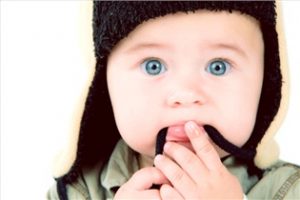 آیا مصرف مواد غذایی خاص در دوران بارداری می‌تواند چهره نوزاد را زیباتر کند
