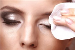 پاک کردن آرایش صورت هر شب ضروری است؟