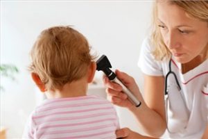 علائم عفونت در گوش کودکان