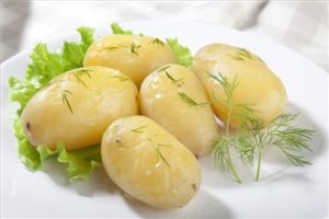 سیب زمینی منبع خوب پتاسیم و فیبر برای کودکان