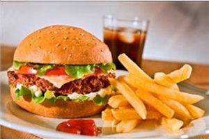 ارتباط رژیم غذایی پرچرب با احتمال بروز سرطان سینه