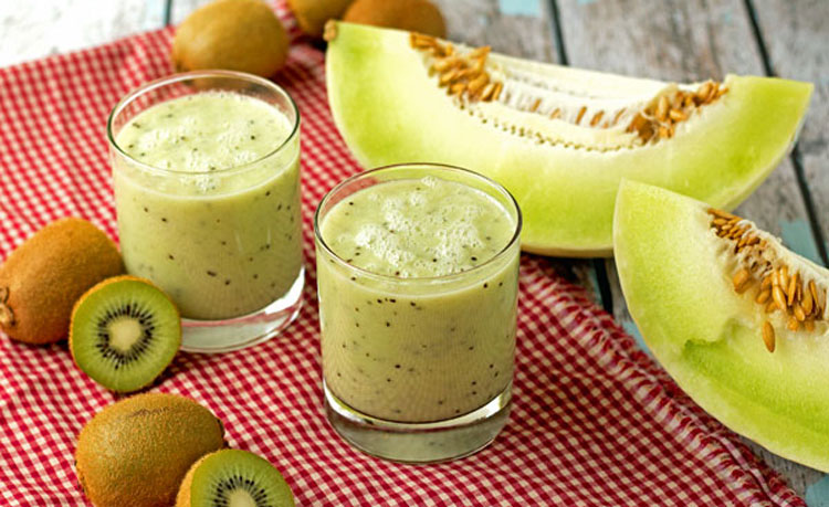 اسموتی طالبی و کیوی