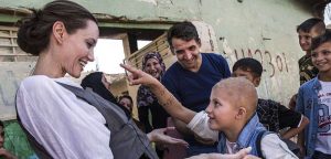 آنجلینا جولی در عراق: این بچه ها دارو و غذا ندارند